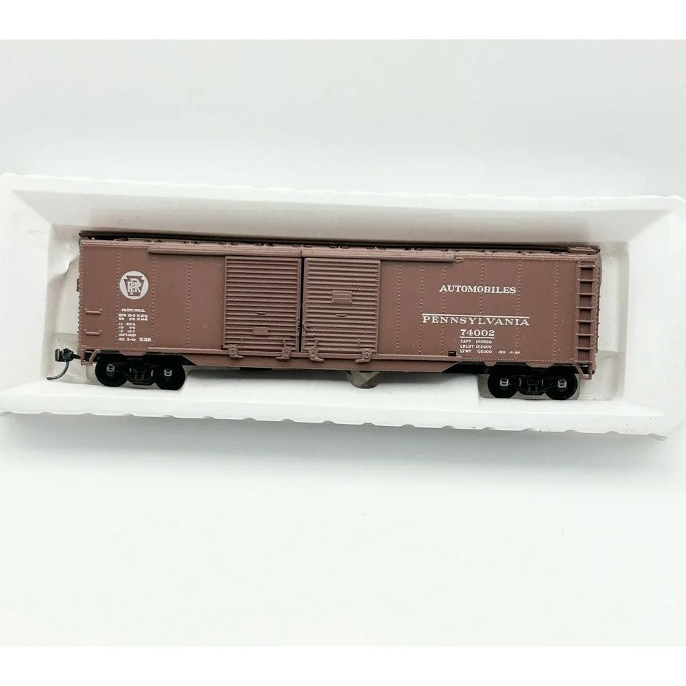 Bachmann HO Scale Triangle Pacific TPFX 5510 Brown‎ Box Car Freight Train Used
